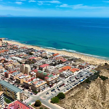Chalet En La Mata A 50 Metros De La Playa