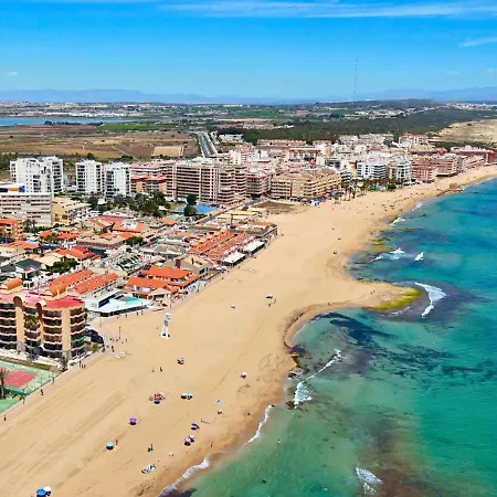木屋 En La Mata A 50 Metros De La Playa 托雷维耶哈