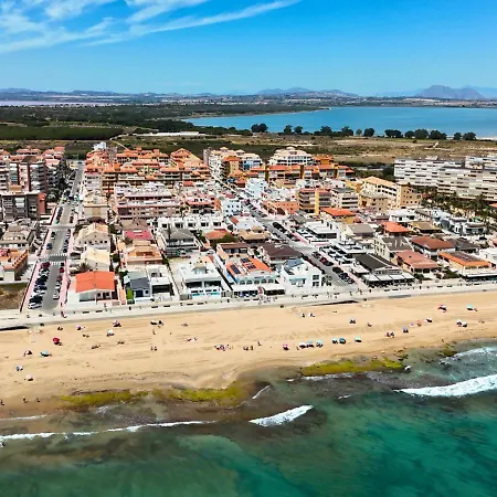 En La Mata A 50 Metros De La Playa Dağ evi