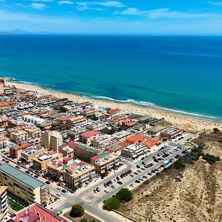 Chalet En La Mata A 50 Metros De La Playa