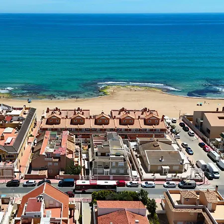 木屋 En La Mata A 50 Metros De La Playa *